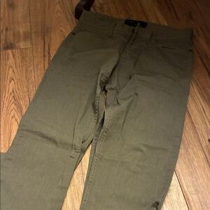 Classic Olive Men's Chinos
